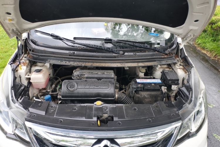 Used CHANGAN KAICHENG Oushang A600 2016 1.5L Manual Luxury 7-Seater Engine Bay