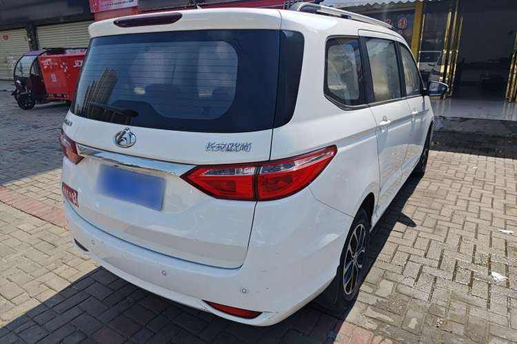 Used CHANGAN KAICHENG Oushang A600 2016 1.5L Manual Luxury 7-Seater Exterior 3