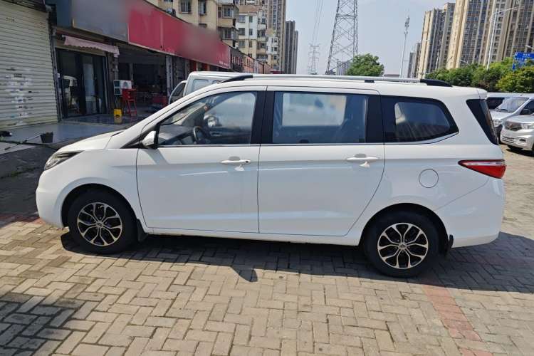 Used CHANGAN KAICHENG Oushang A600 2016 1.5L Manual Luxury 7-Seater Exterior 5