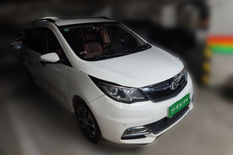 Used CHANGAN KAICHENG Oushang A600 2016 1.5L Manual Luxury 7-Seater Front Right 45 Deg
