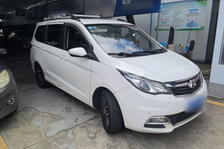 Used CHANGAN KAICHENG Oushang A600 2016 1.5L Manual Luxury 7-Seater Front Right 45 Deg
