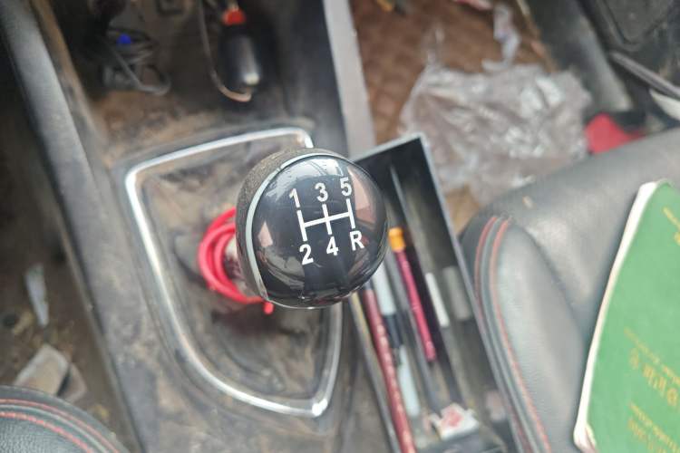 Used CHANGAN KAICHENG Oushang A600 2016 1.5L Manual Elite 7-Seater Gear Lever