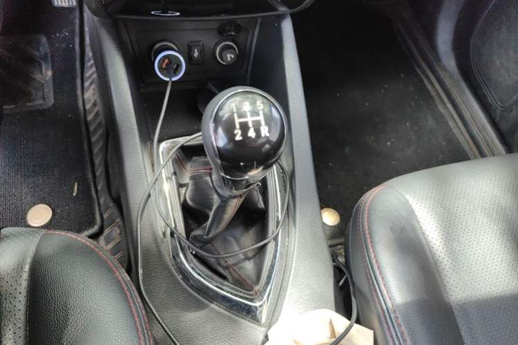 Used CHANGAN KAICHENG Oushang A600 2016 1.5L Manual Elite 7-Seater Gear Lever