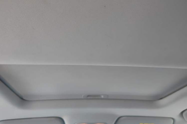 Used CHANGAN KAICHENG Oushang A600 2016 1.5L Manual Luxury 7-Seater Headliner