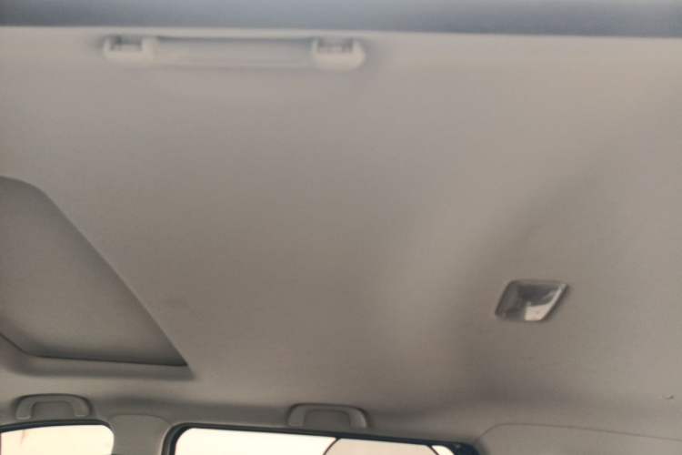 Used CHANGAN KAICHENG Oushang A600 2016 1.5L Manual Luxury 7-Seater Headliner