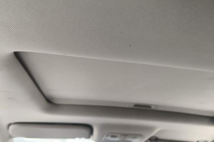 Used CHANGAN KAICHENG Oushang A600 2016 1.5L Manual Luxury 7-Seater Headliner