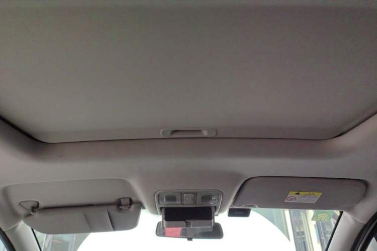 Used CHANGAN KAICHENG Oushang A600 2016 1.5L Manual Luxury 7-Seater Headliner