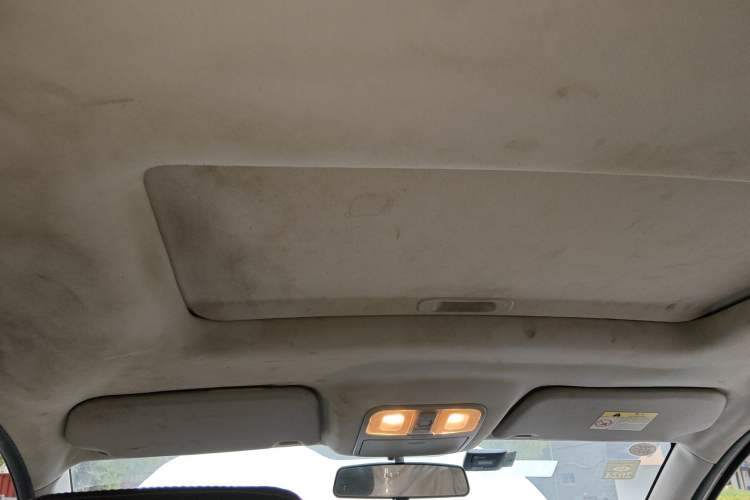 Used CHANGAN KAICHENG Oushang A600 2016 1.5L Manual Luxury 7-Seater Headliner