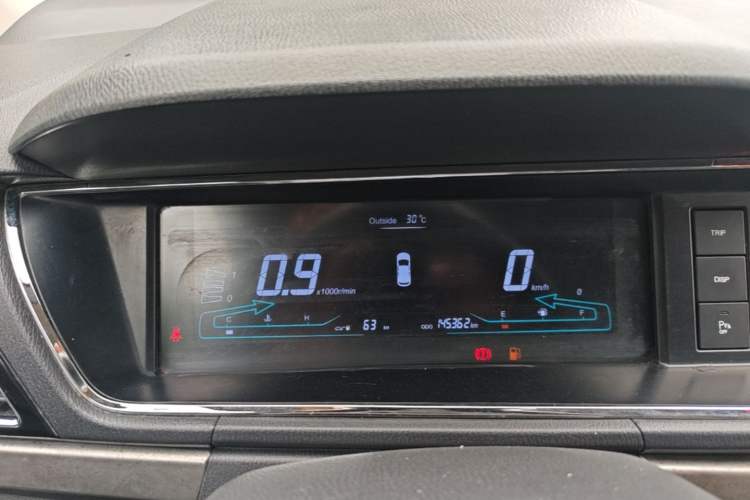 Used CHANGAN KAICHENG Oushang A600 2016 1.5L Manual Luxury 7-Seater Instrument Cluster