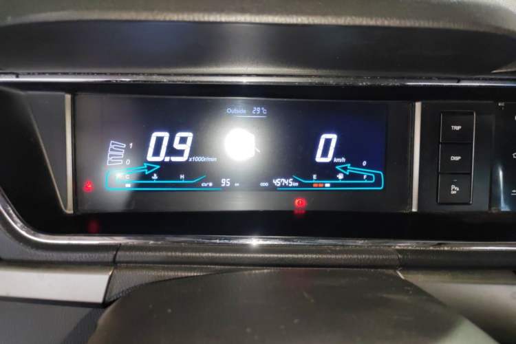 Used CHANGAN KAICHENG Oushang A600 2016 1.5L Manual Luxury 7-Seater Instrument Cluster