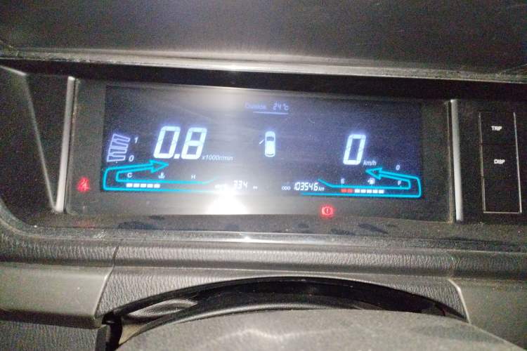 Used CHANGAN KAICHENG Oushang A600 2016 1.5L Manual Standard 7-Seater Instrument Cluster