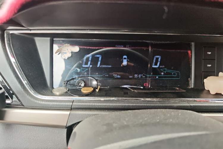 Used CHANGAN KAICHENG Oushang A600 2016 1.5L Manual Luxury 7-Seater Instrument Cluster