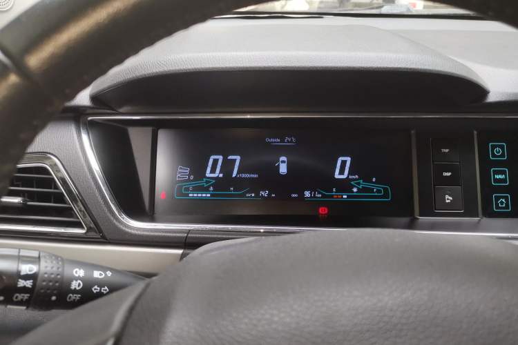 Used CHANGAN KAICHENG Oushang A600 2016 1.5L Manual Luxury 7-Seater Instrument Cluster
