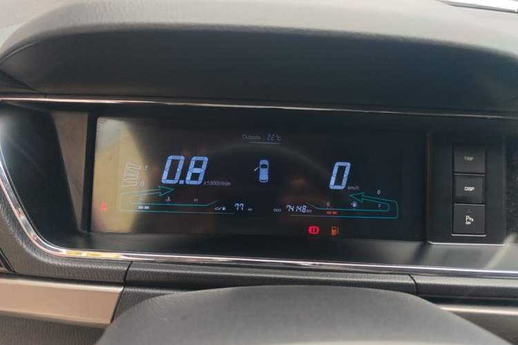 Used CHANGAN KAICHENG Oushang A600 2016 1.5L Manual Luxury 7-Seater Instrument Cluster