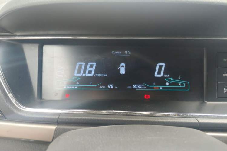 Used CHANGAN KAICHENG Oushang A600 2016 1.5L Manual Luxury 7-Seater Instrument Cluster
