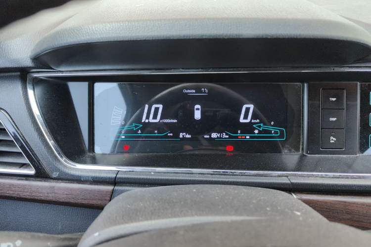 Used CHANGAN KAICHENG Oushang A600 2016 1.5L Manual Luxury 7-Seater Instrument Cluster