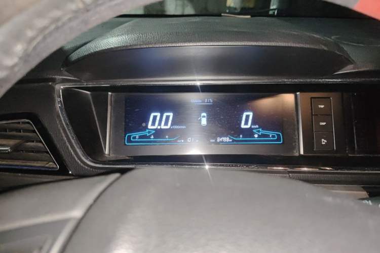 Used CHANGAN KAICHENG Oushang A600 2016 1.5L Manual Luxury 7-Seater Instrument Cluster