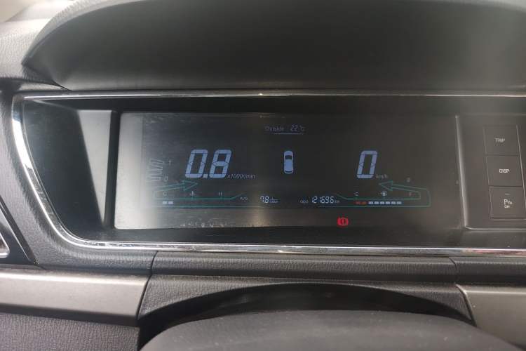 Used CHANGAN KAICHENG Oushang A600 2016 1.5L Manual Luxury 7-Seater Instrument Cluster