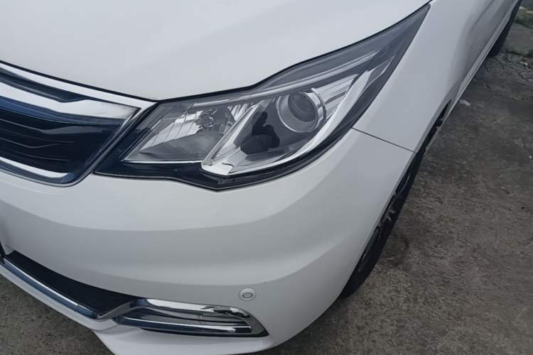 Used CHANGAN KAICHENG Oushang A600 2016 1.5L Manual Luxury 7-Seater Left Front Headlight