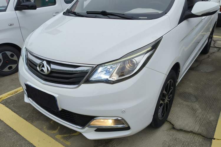 Used CHANGAN KAICHENG Oushang A600 2016 1.5L Manual Luxury 7-Seater Left Front Headlight
