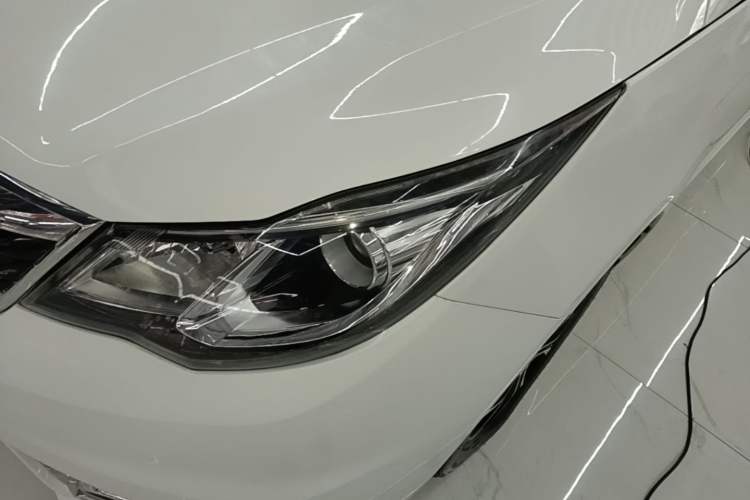 Used CHANGAN KAICHENG Oushang A600 2016 1.5L Manual Luxury 7-Seater Left Front Headlight