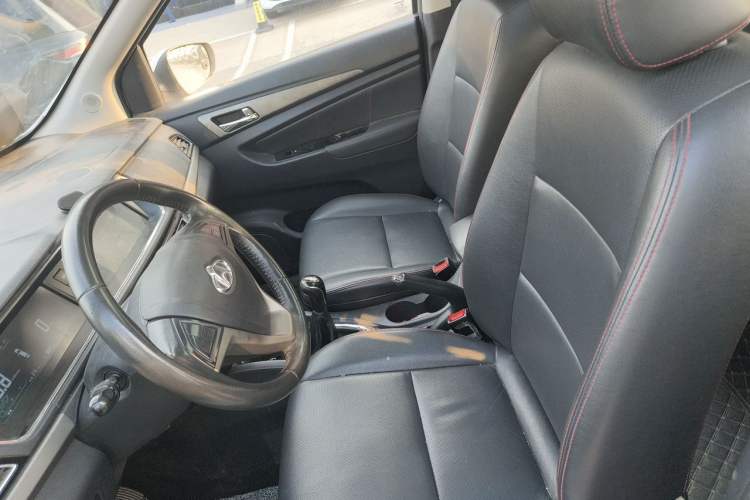 Used CHANGAN KAICHENG Oushang A600 2016 1.5L Manual Luxury 7-Seater Left Front Seat