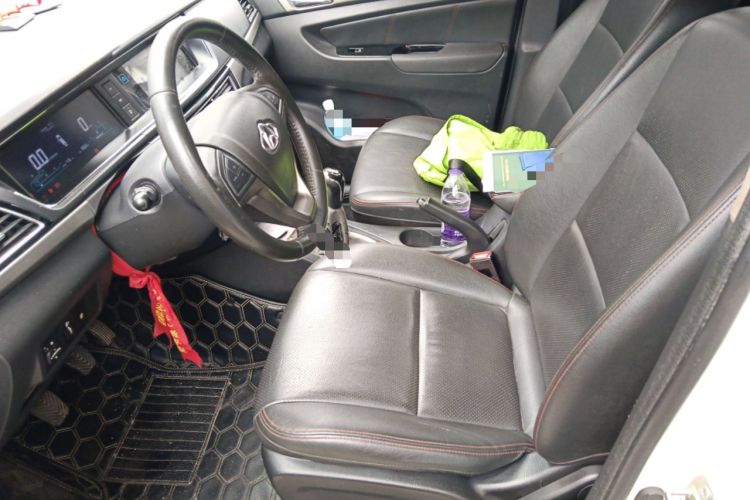Used CHANGAN KAICHENG Oushang A600 2016 1.5L Manual Luxury 7-Seater Left Front Seat