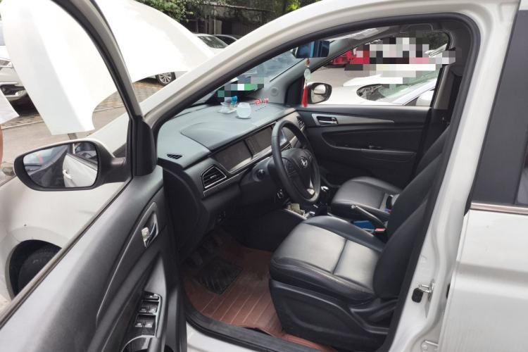 Used CHANGAN KAICHENG Oushang A600 2016 1.5L Manual Elite 7-Seater Left Front Seat