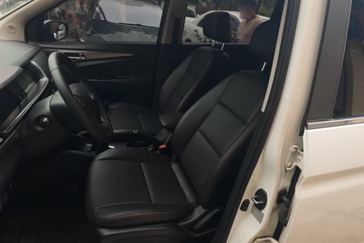 Used CHANGAN KAICHENG Oushang A600 2016 1.5L Manual Luxury 7-Seater Left Front Seat