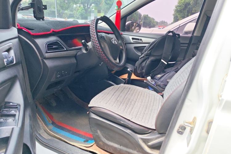 Used CHANGAN KAICHENG Oushang A600 2016 1.5L Manual Luxury 7-Seater Left Front Seat