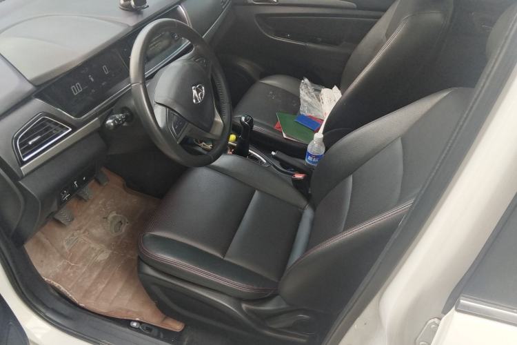 Used CHANGAN KAICHENG Oushang A600 2016 1.5L Manual Luxury 7-Seater Left Front Seat