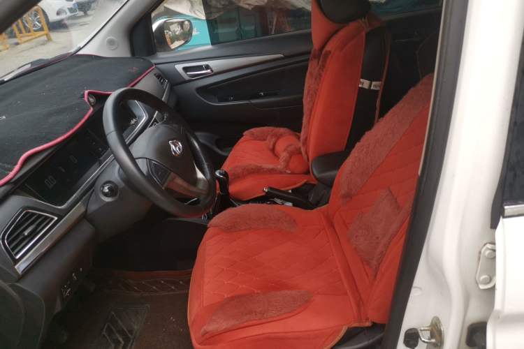Used CHANGAN KAICHENG Oushang A600 2016 1.5L Manual Luxury 7-Seater Left Front Seat