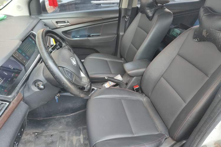 Used CHANGAN KAICHENG Oushang A600 2016 1.5L Manual Luxury 7-Seater Left Front Seat