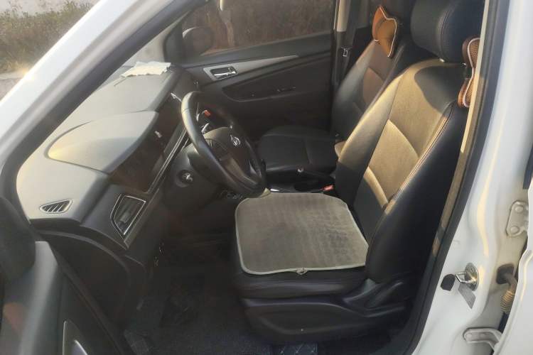 Used CHANGAN KAICHENG Oushang A600 2016 1.5L Manual Luxury 7-Seater Left Front Seat