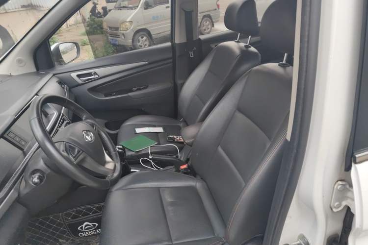 Used CHANGAN KAICHENG Oushang A600 2016 1.5L Manual Luxury 7-Seater Left Front Seat