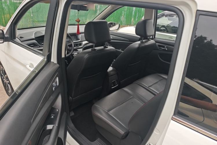 Used CHANGAN KAICHENG Oushang A600 2016 1.5L Manual Luxury 7-Seater Left Rear Seat