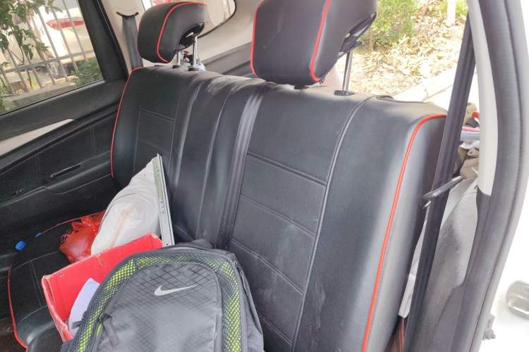 Used CHANGAN KAICHENG Oushang A600 2016 1.5L Manual Luxury 7-Seater Left Rear Seat