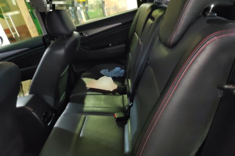 Used CHANGAN KAICHENG Oushang A600 2016 1.5L Manual Luxury 7-Seater Left Rear Seat
