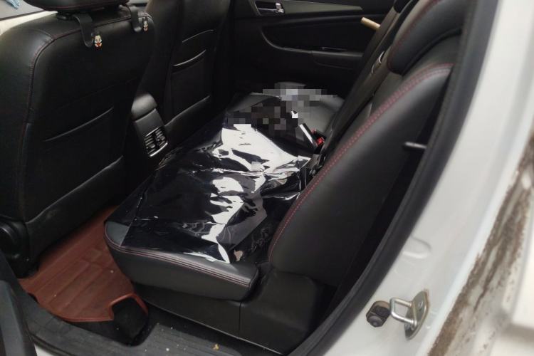 Used CHANGAN KAICHENG Oushang A600 2016 1.5L Manual Luxury 7-Seater Left Rear Seat