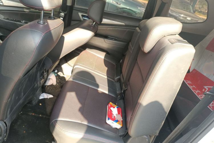 Used CHANGAN KAICHENG Oushang A600 2016 1.5L Manual Luxury 7-Seater Left Rear Seat