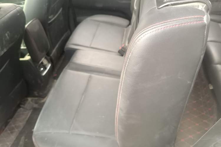 Used CHANGAN KAICHENG Oushang A600 2016 1.5L Manual Luxury 7-Seater Left Rear Seat