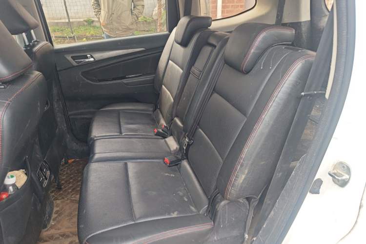 Used CHANGAN KAICHENG Oushang A600 2016 1.5L Manual Elite 7-Seater Left Rear Seat