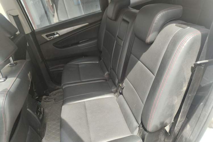 Used CHANGAN KAICHENG Oushang A600 2016 1.5L Manual Luxury 7-Seater Left Rear Seat