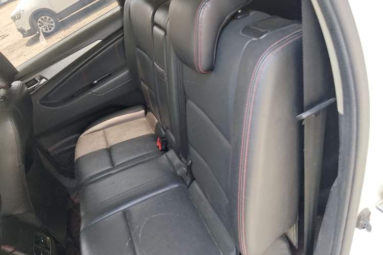 Used CHANGAN KAICHENG Oushang A600 2016 1.5L Manual Elite 7-Seater Left Rear Seat