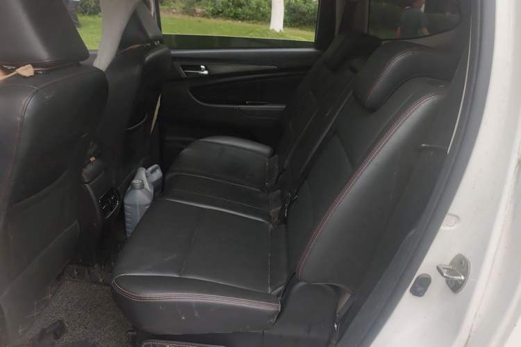 Used CHANGAN KAICHENG Oushang A600 2016 1.5L Manual Luxury 7-Seater Left Rear Seat