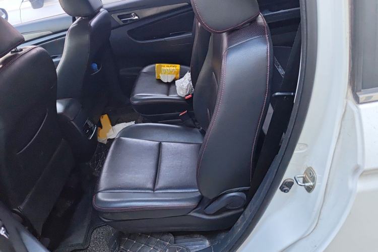 Used CHANGAN KAICHENG Oushang A600 2016 1.5L Manual Luxury 6-Seater Left Rear Seat