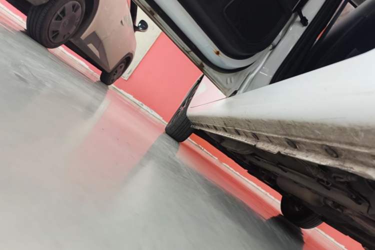 Used CHANGAN KAICHENG Oushang A600 2016 1.5L Manual Luxury 7-Seater Left Side Sill