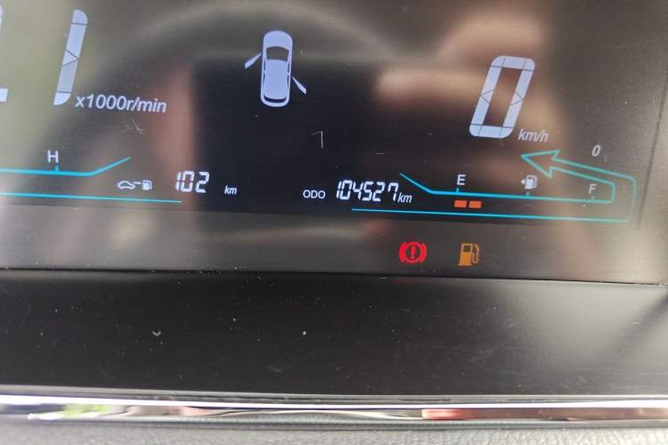 Used CHANGAN KAICHENG Oushang A600 2016 1.5L Manual Luxury 7-Seater Odometer Close Up