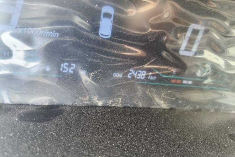 Used CHANGAN KAICHENG Oushang A600 2016 1.5L Manual Luxury 7-Seater Odometer Close Up