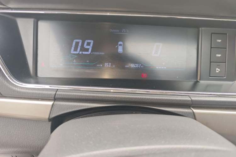 Used CHANGAN KAICHENG Oushang A600 2016 1.5L Manual Luxury 7-Seater Odometer Close Up